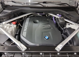 BMW X5 sDrive40i Sports Activity Vehicle 2026