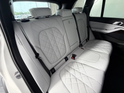 BMW X5 sDrive40i Sports Activity Vehicle 2026
