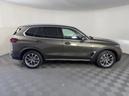BMW X5 sDrive40i Sports Activity Vehicle 2026