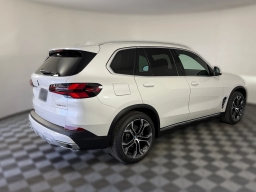 BMW X5 sDrive40i Sports Activity Vehicle 2026