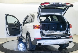 BMW X5 sDrive40i Sports Activity Vehicle 2026