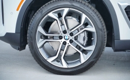 BMW X5 sDrive40i Sports Activity Vehicle 2026
