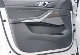 BMW X5 sDrive40i Sports Activity Vehicle 2026