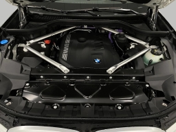 BMW X7 xDrive40i Sports Activity Vehicle 2026