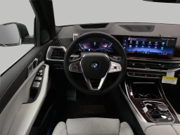 BMW X7 xDrive40i Sports Activity Vehicle 2026