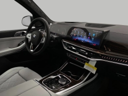 BMW X7 xDrive40i Sports Activity Vehicle 2026