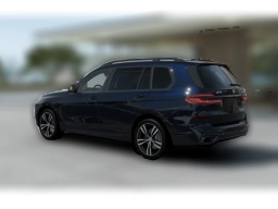 BMW X7 xDrive40i Sports Activity Vehicle 2027