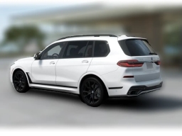 BMW X7 xDrive40i Sports Activity Vehicle 2027