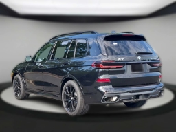 BMW X7 xDrive40i Sports Activity Vehicle 2027