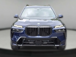 BMW X7 xDrive40i Sports Activity Vehicle 2027