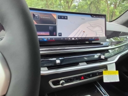 BMW X7 xDrive40i Sports Activity Vehicle 2027