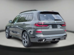 BMW X7 xDrive40i Sports Activity Vehicle 2027
