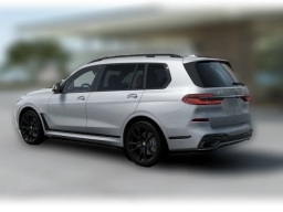 BMW X7 xDrive40i Sports Activity Vehicle 2027