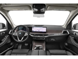 BMW X7 xDrive40i Sports Activity Vehicle 2026