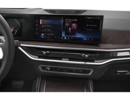 BMW X7 xDrive40i Sports Activity Vehicle 2026