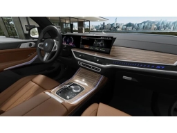 BMW X7 xDrive40i Sports Activity Vehicle 2027