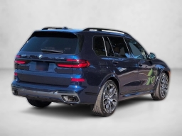 BMW X7 xDrive40i Sports Activity Vehicle 2026