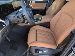BMW X7 xDrive40i Sports Activity Vehicle 2026
