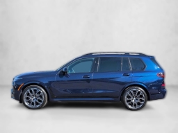 BMW X7 xDrive40i Sports Activity Vehicle 2026