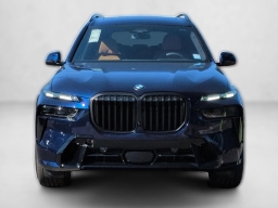 BMW X7 xDrive40i Sports Activity Vehicle 2026