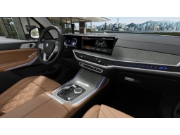 BMW X7 xDrive40i Sports Activity Vehicle 2027