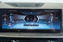 BMW X7 xDrive40i Sports Activity Vehicle 2027