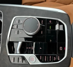BMW X7 xDrive40i Sports Activity Vehicle 2027