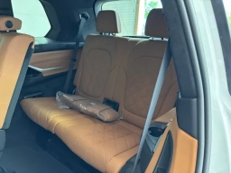 BMW X7 xDrive40i Sports Activity Vehicle 2027