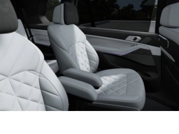 BMW X7 xDrive40i Sports Activity Vehicle 2027
