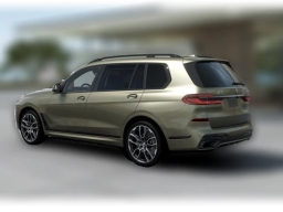BMW X7 xDrive40i Sports Activity Vehicle 2027