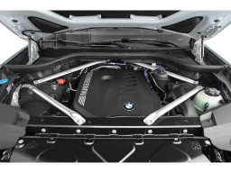 BMW X7 xDrive40i Sports Activity Vehicle 2026