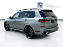 BMW X7 xDrive40i Sports Activity Vehicle 2027