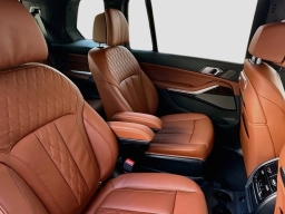 BMW X7 xDrive40i Sports Activity Vehicle 2027