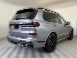 BMW X7 xDrive40i Sports Activity Vehicle 2027