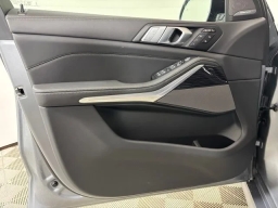 BMW X7 xDrive40i Sports Activity Vehicle 2027