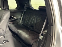 BMW X7 xDrive40i Sports Activity Vehicle 2027