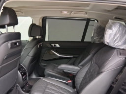 BMW X7 xDrive40i Sports Activity Vehicle 2026