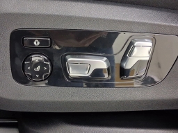 BMW X7 xDrive40i Sports Activity Vehicle 2026