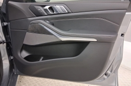 BMW X7 xDrive40i Sports Activity Vehicle 2026