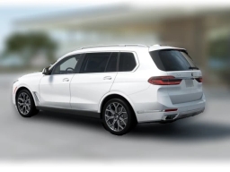 BMW X7 xDrive40i Sports Activity Vehicle 2027