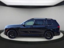 BMW X7 xDrive40i Sports Activity Vehicle 2027