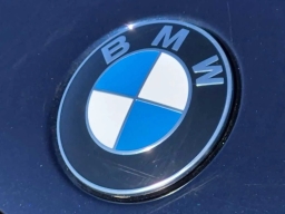 BMW X7 xDrive40i Sports Activity Vehicle 2027