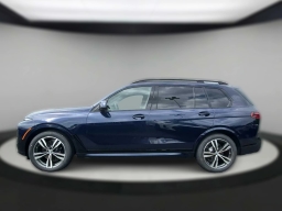 BMW X7 xDrive40i Sports Activity Vehicle 2027
