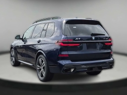 BMW X7 xDrive40i Sports Activity Vehicle 2027