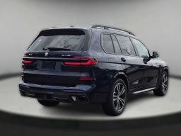 BMW X7 xDrive40i Sports Activity Vehicle 2027