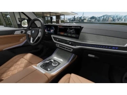 BMW X7 xDrive40i Sports Activity Vehicle 2027