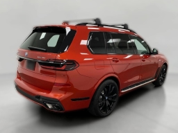 BMW X7 xDrive40i Sports Activity Vehicle 2026