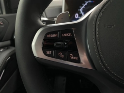 BMW X7 xDrive40i Sports Activity Vehicle 2026