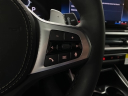 BMW X7 xDrive40i Sports Activity Vehicle 2026