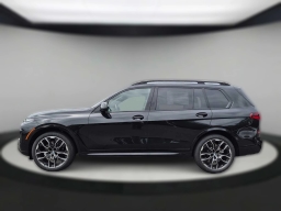 BMW X7 xDrive40i Sports Activity Vehicle 2027